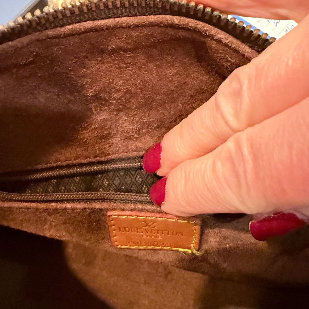 Vintage satchel. - Picture 3 of 5